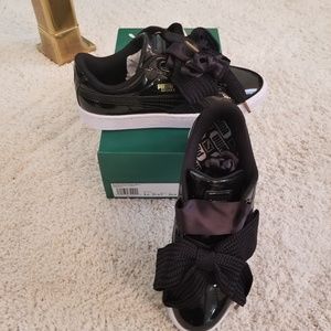 Puma Basket Heart Patent sneakers